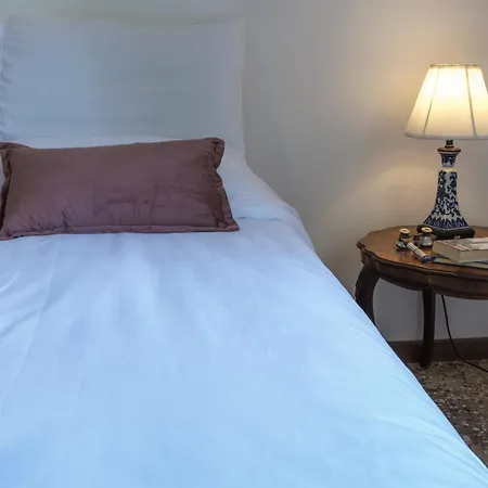 Giselda Courtyard Retreat *