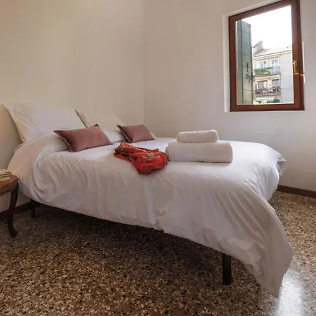 Giselda Courtyard Retreat בית הארחה ונציה