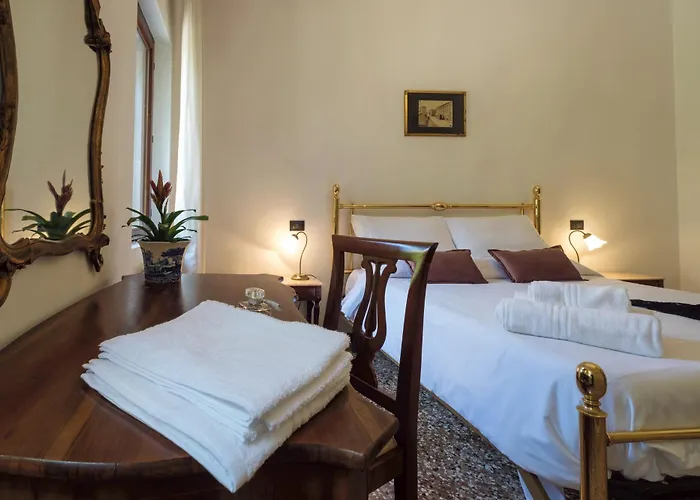 בית הארחה Giselda Courtyard Retreat 4*