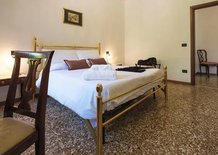 Giselda Courtyard Retreat בית הארחה ונציה